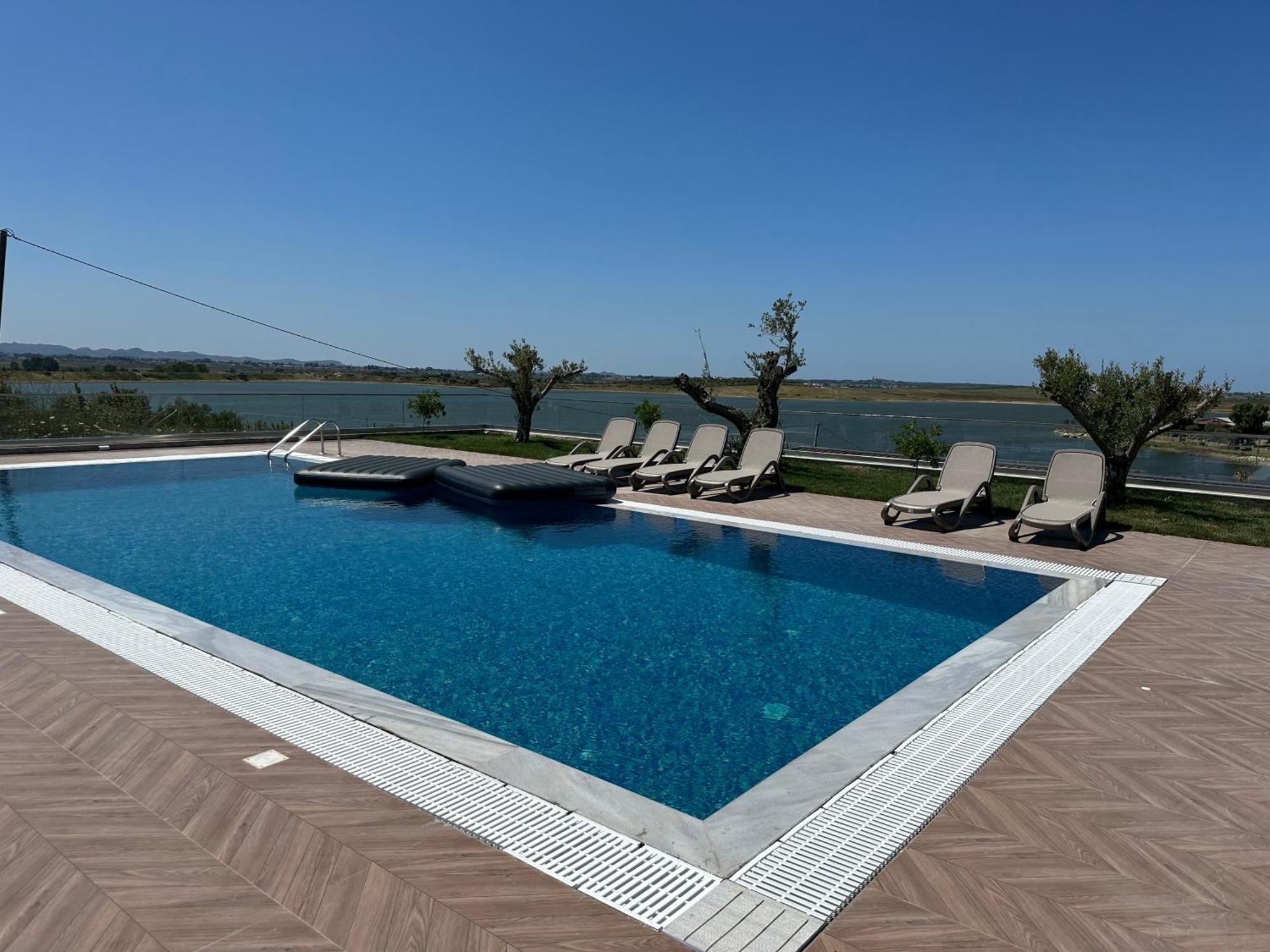 Top Villas Durrës Eksteriør billede