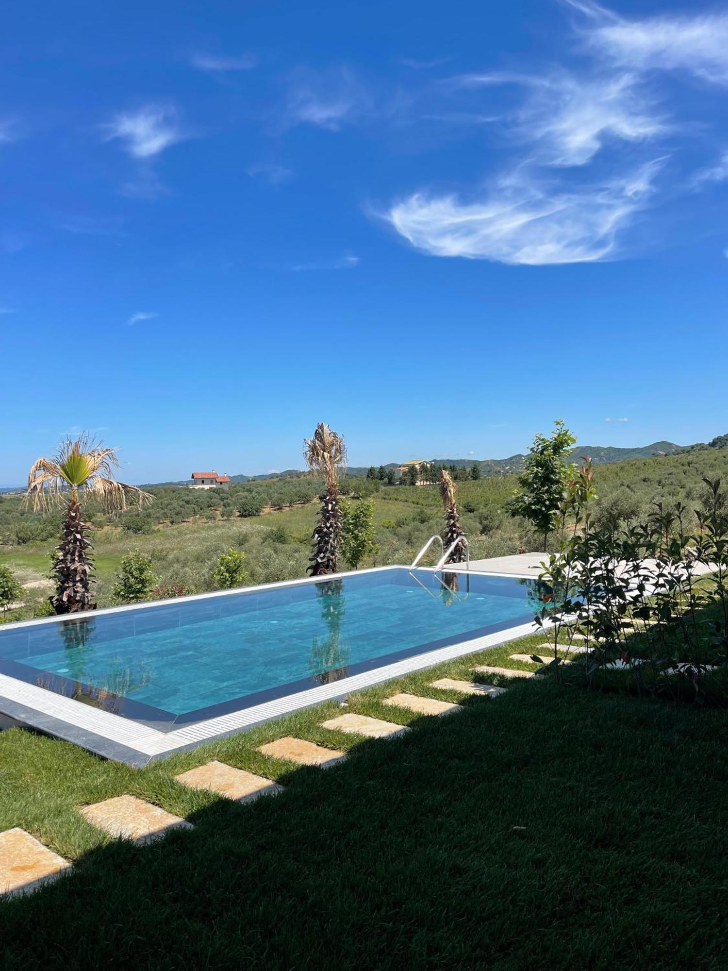 Top Villas Durrës Eksteriør billede